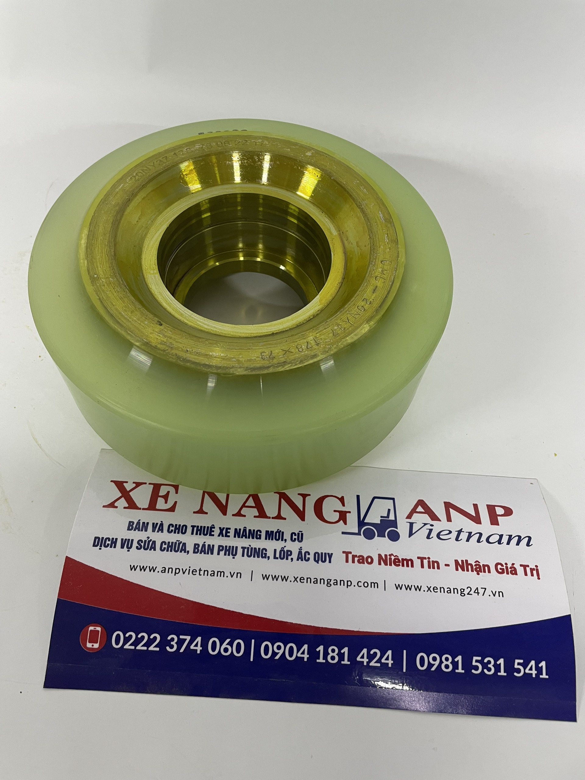 Bánh xe cân bằng PU 178*73 OMC cho xe nâng điện