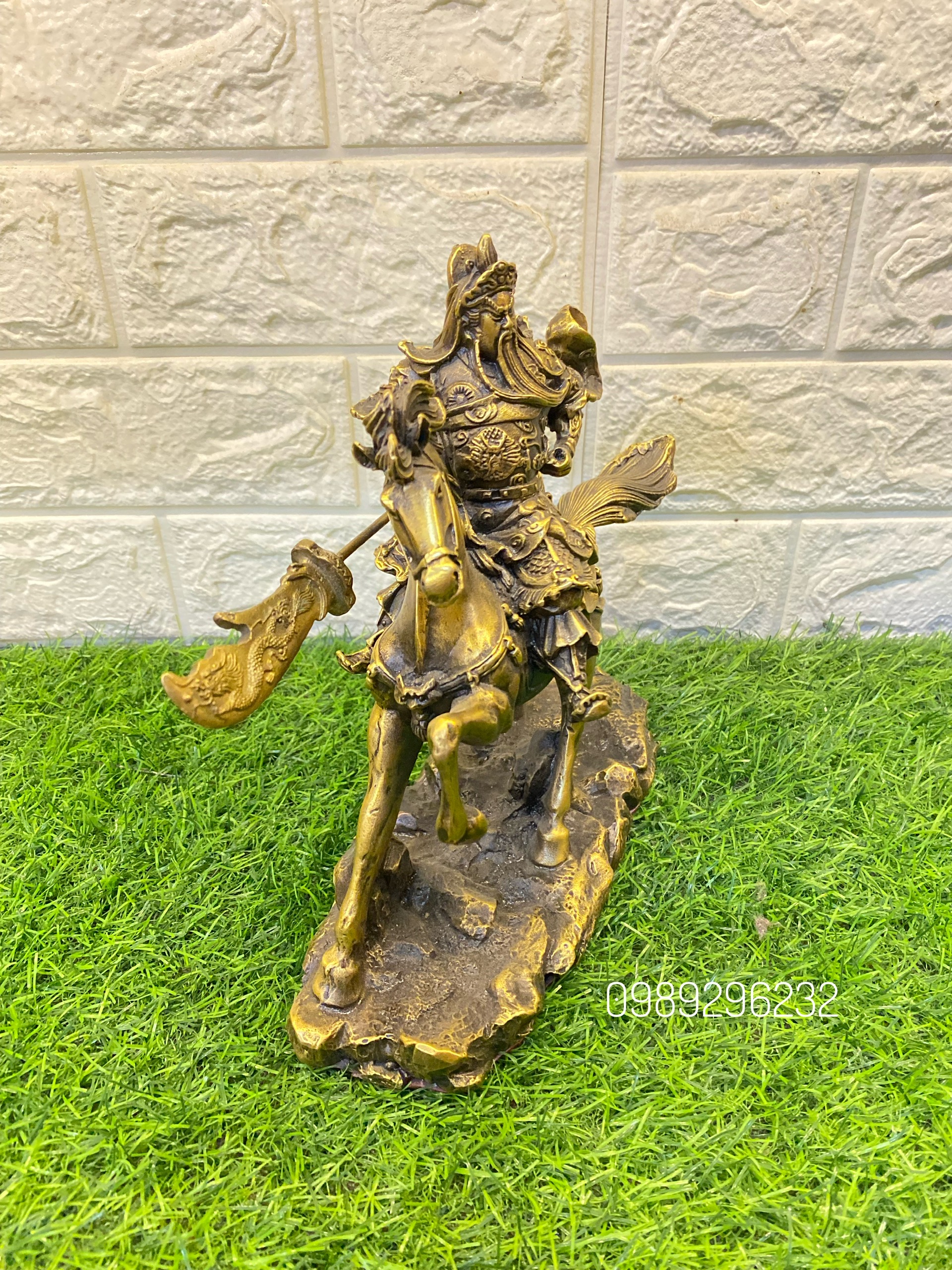 Tượng Quan Công cưỡi ngựa bằng đồng - quan công phong thuỷ
