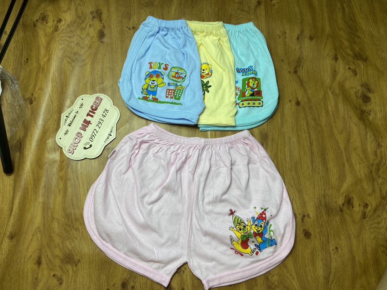 Quần đùi cotton màu thoải mái cho bé 4- 12kg