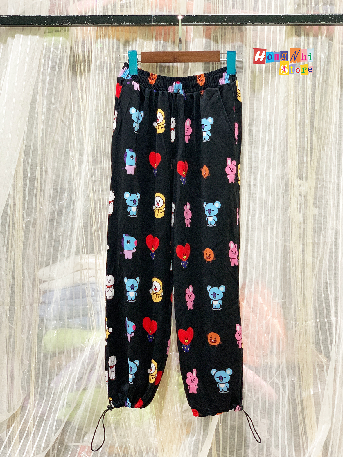 Quần  Jogger Cartoon Pant Unisex Quần Đen Quần Hoạt Hình Dài Lưng Thun Bo Lai - MM