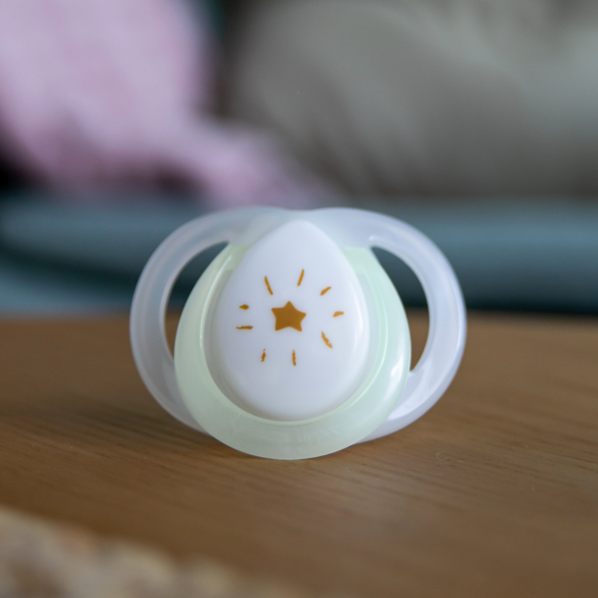 Ty Ngậm Dạ Quang Cho Bé Tommee Tippee 0-6 Tháng (Vỉ Đôi) - Night Time – Trăng Xanh