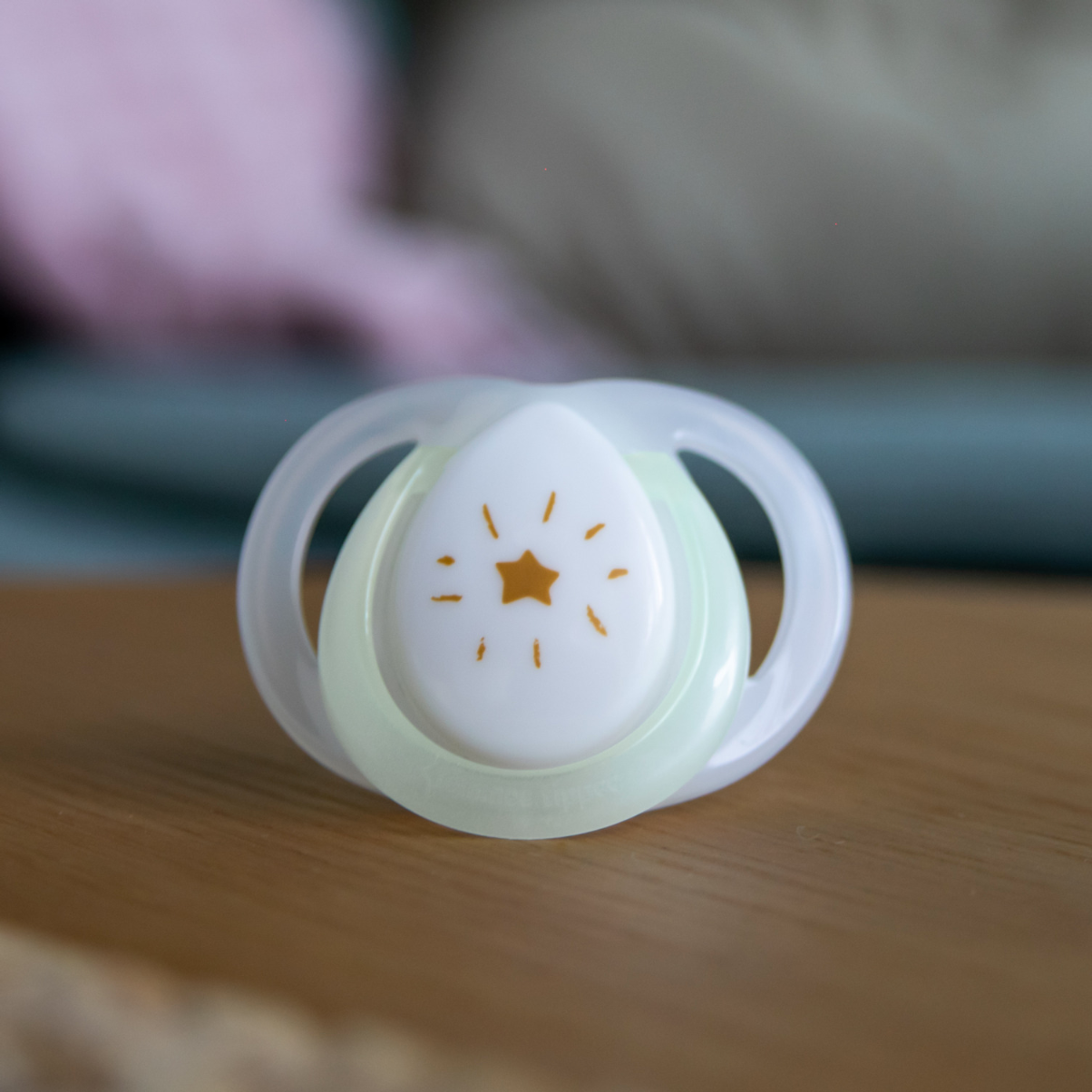 Ty Ngậm Dạ Quang Cho Bé Tommee Tippee 0-6 Tháng - Night Time – Trăng Xanh