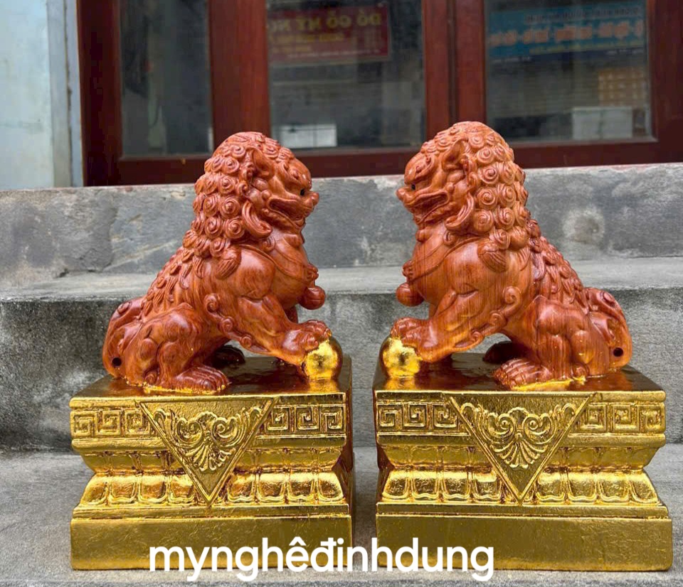 Cặp kỳ lân phong thủy cầu tài lộc bằng gỗ  hương đá  cao 30x19x13cm