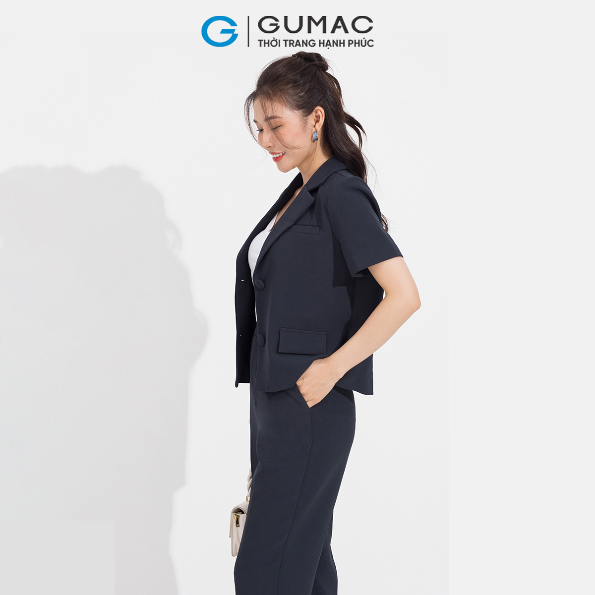 Áo Blazer tay ngắn GUMAC AD05070