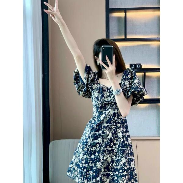 HÀNG NHẬP - ĐẦM LỤA HOA CỔ VUÔNG TAY PHỒNG