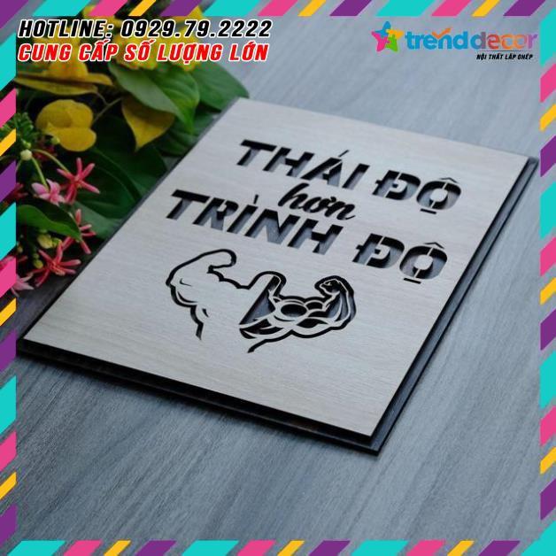 Tranh treo tường Gỗ trang trí phòng tạo động lực 20x27cm - Thái độ hơn trình độ TRENDDECOR.VN