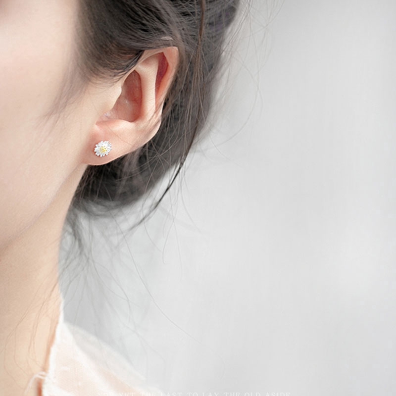 Khuyên tai nụ cúc hoạ mi daisy