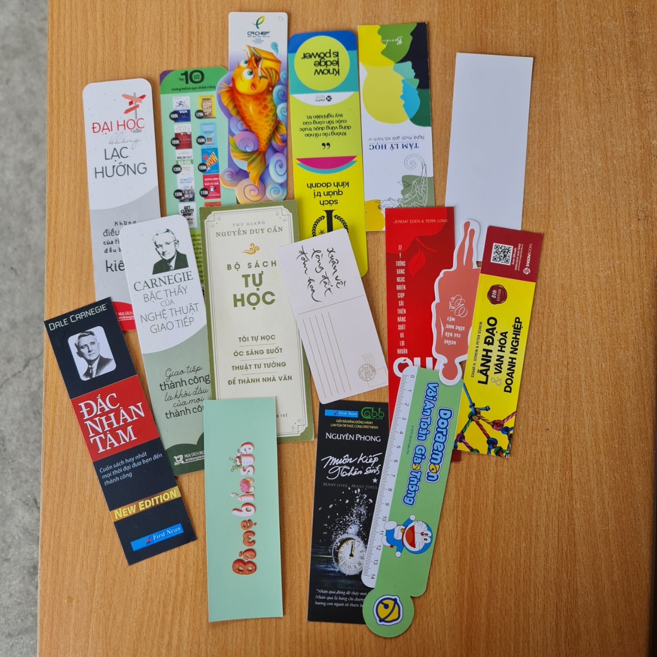 Hai Số Phận (Bìa Cứng) - Tặng Bookmark Happy Life