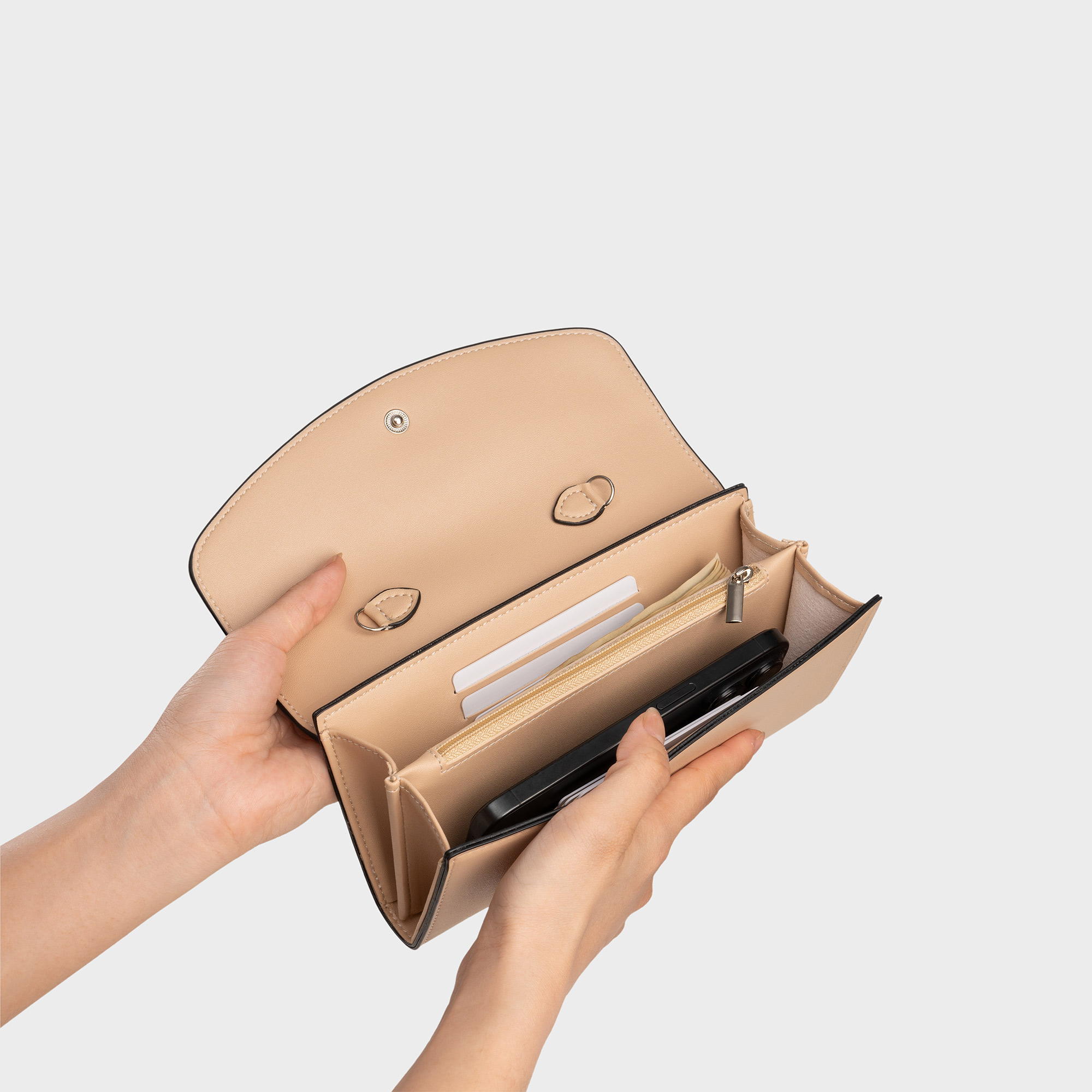 Ví Yuumy ( Thời trang nữ phối màu kèm dây đeo chéo - Ví da Seasand YV103 )