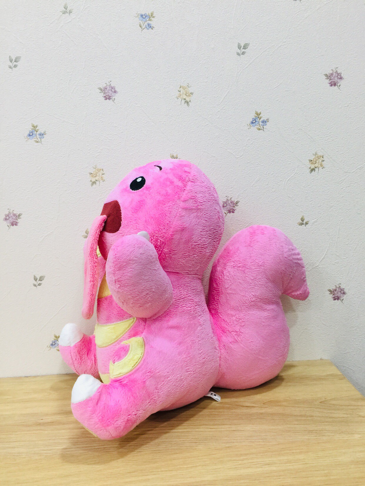 Gấu bông Pokemon lè lưỡi Lickitung