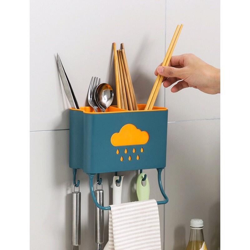 Kệ Đựng Muỗng Đũa Dán Tường kèm Móc Và Thanh Treo khăn thông minh