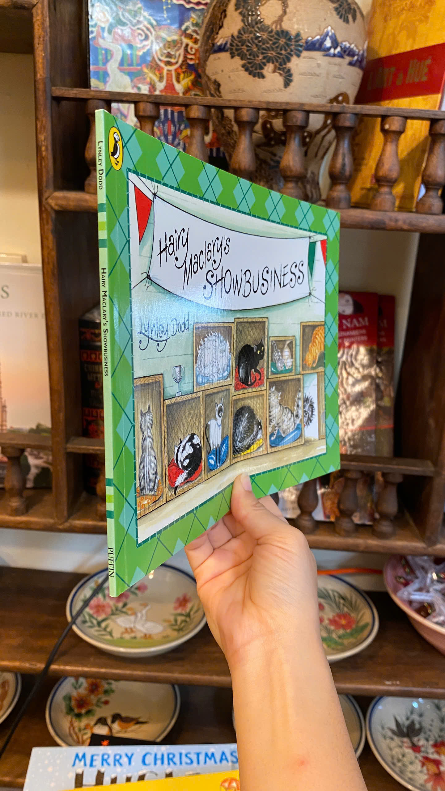 Sách - Hairy Maclary's Showbusiness by Lynley Dodd