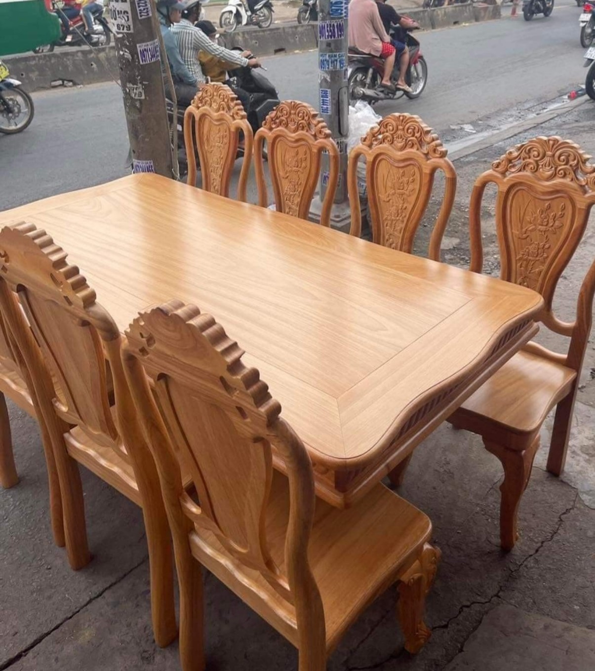 Bộ bàn ăn 8 ghế gỗ gõ đỏ cao cấp cho gia đình