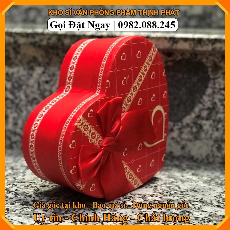 Hộp hình trái tim đính nơ các size