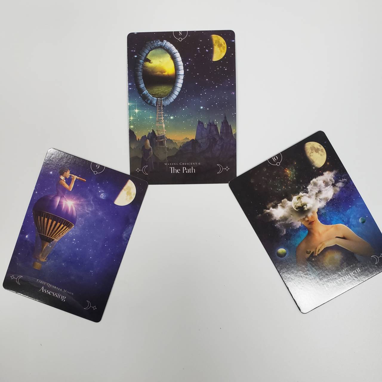 Bộ Bài Bói Tarot Queen of the Moon Oracle Card Deck Cao Cấp Đẹp