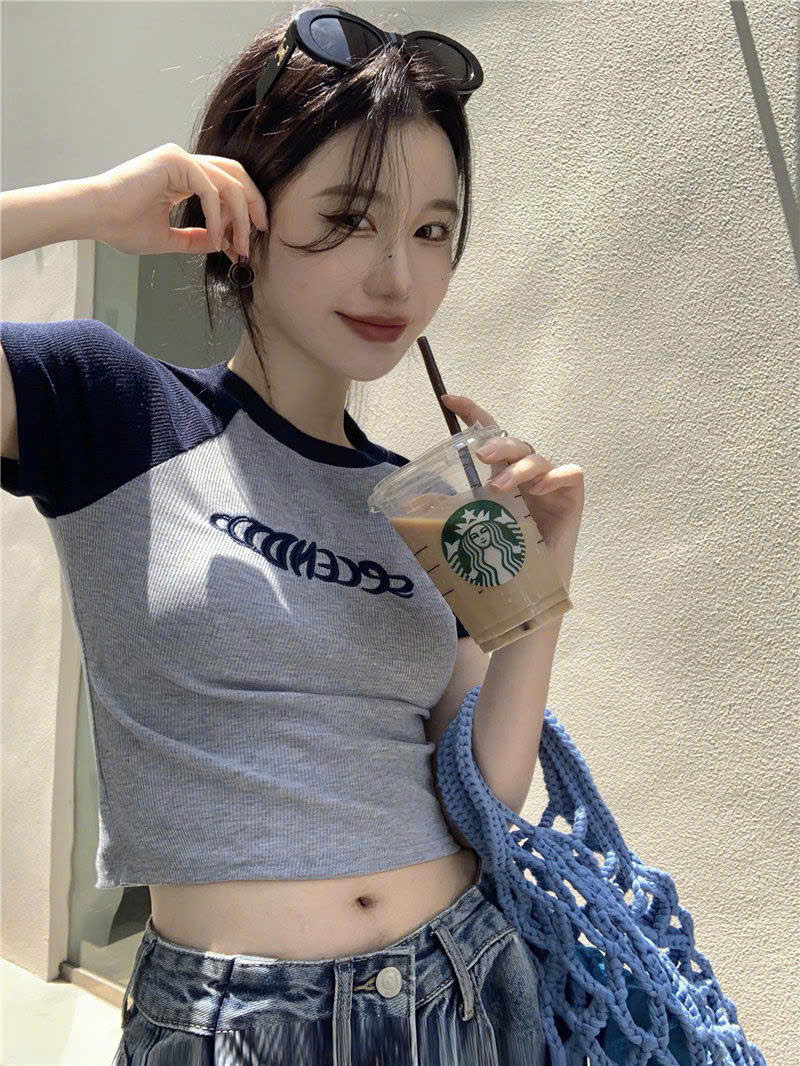 Áo croptop kiểu nữ 2N Unisex SÊCEN tay ngắn màu xám phối xanh