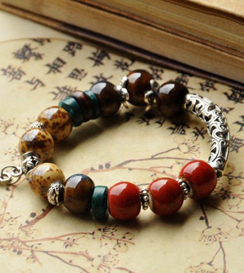 Vòng tay gốm charm hoa 5 cánh Vintage xuất Nhật VGOM18