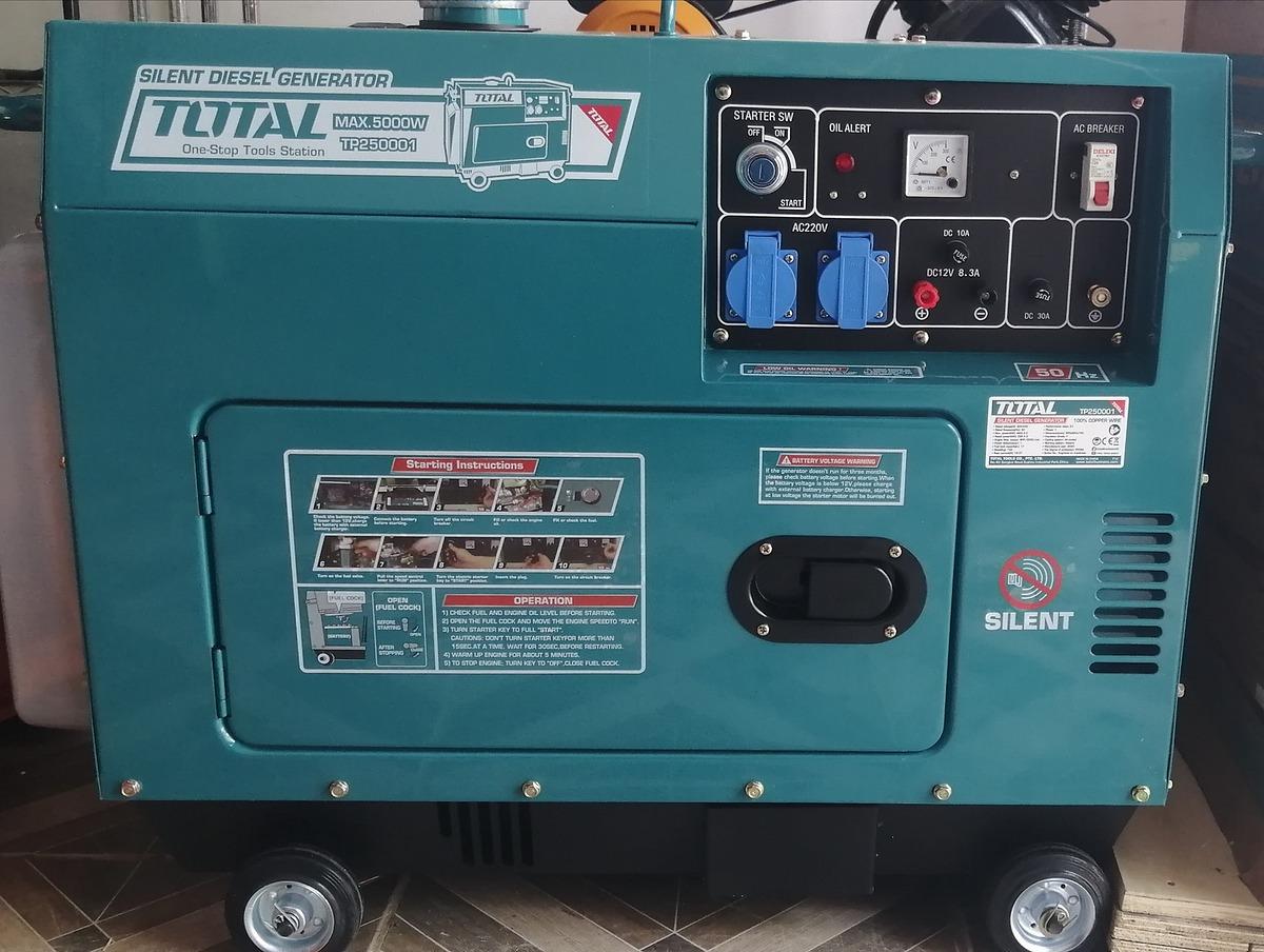 MÁY PHÁT ĐIỆN DÙNG DẦU DIESEL TOTAL TP250001-1 - HÀNG CHÍNH HÃNG