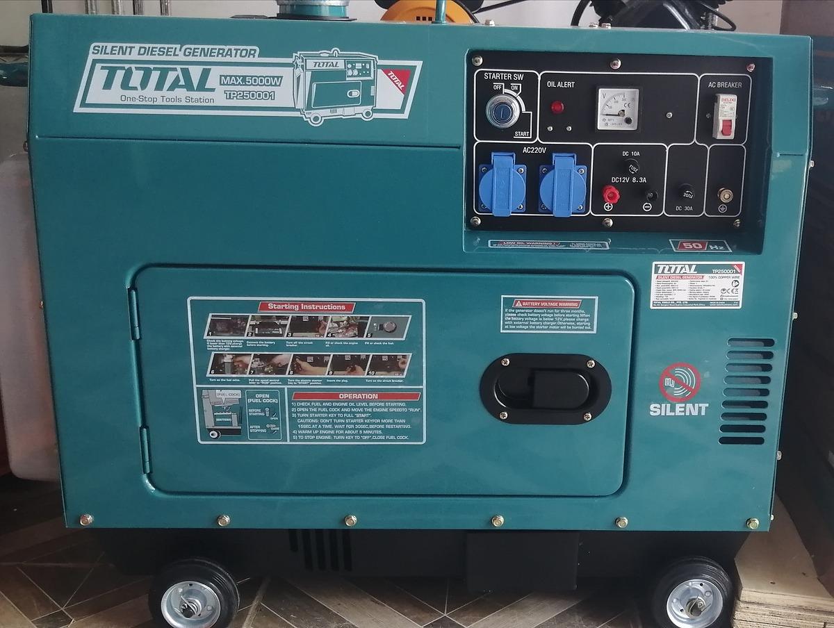 MÁY PHÁT ĐIỆN DÙNG DẦU DIESEL (4.5 KW/5.0KW) TOTAL TP250001-1 - HÀNG CHÍNH HÃNG