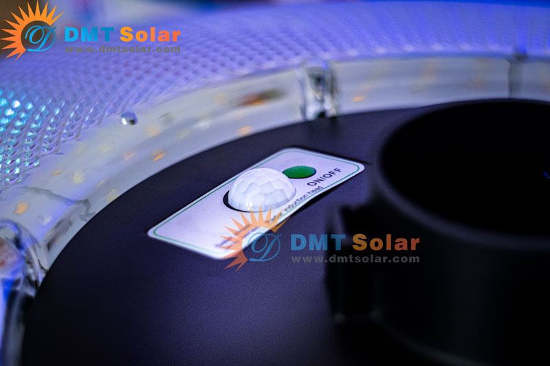 Đèn đĩa bay UFO kim cương năng lượng mặt trời 3 màu ánh sáng