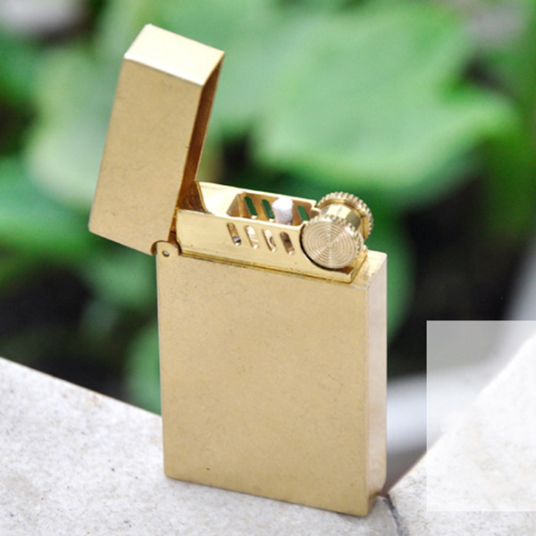 Bật lửa xăng đá K552