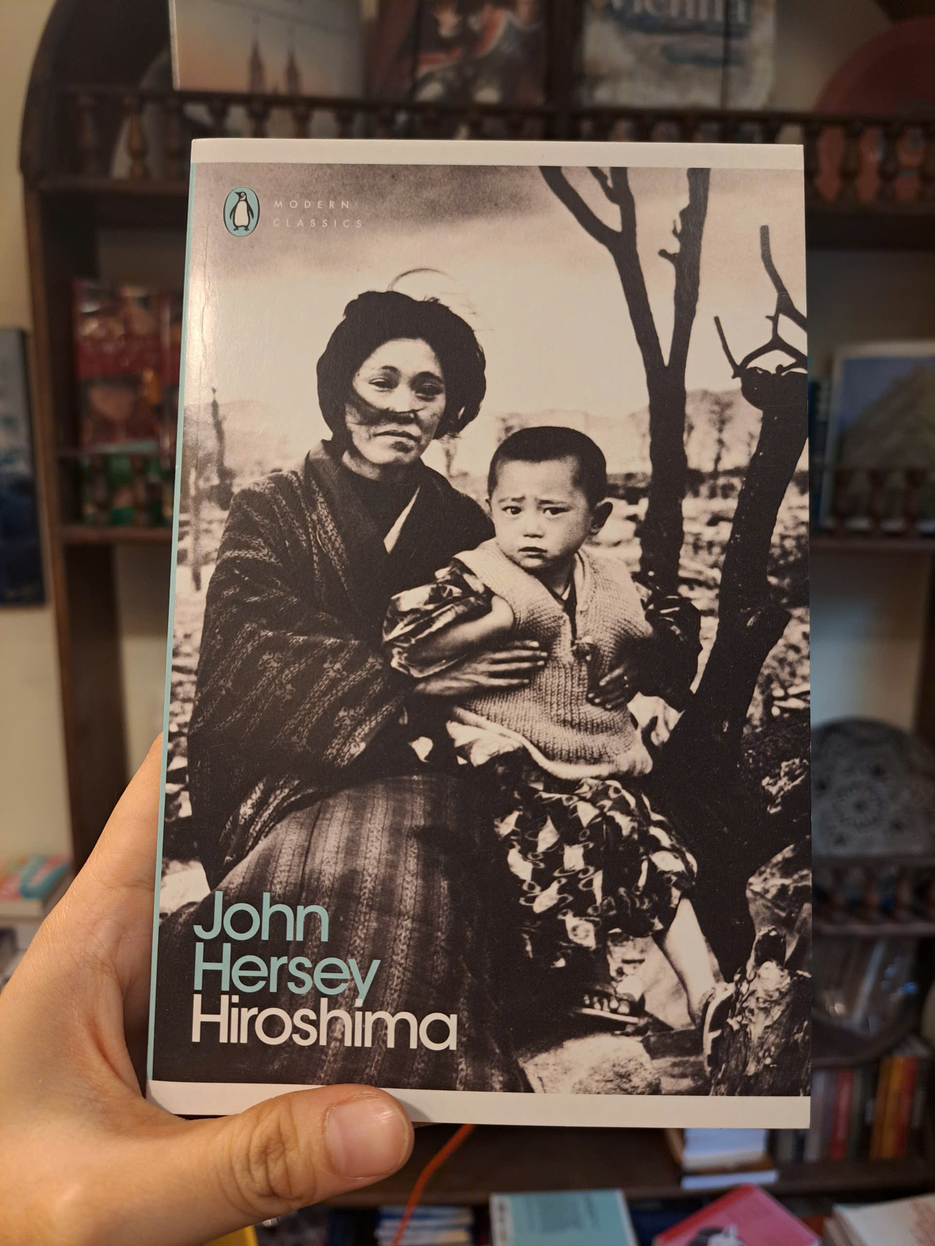 Sách - Hiroshima by John Hersey | History / War / Classics / Japan Literature / Ngoại văn Kinh điển