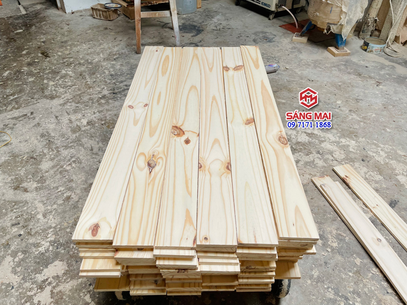 Tấm gỗ thông dày 1,2cm x mặt rộng 10cm x dài 120cm + láng mịn 4 mặt