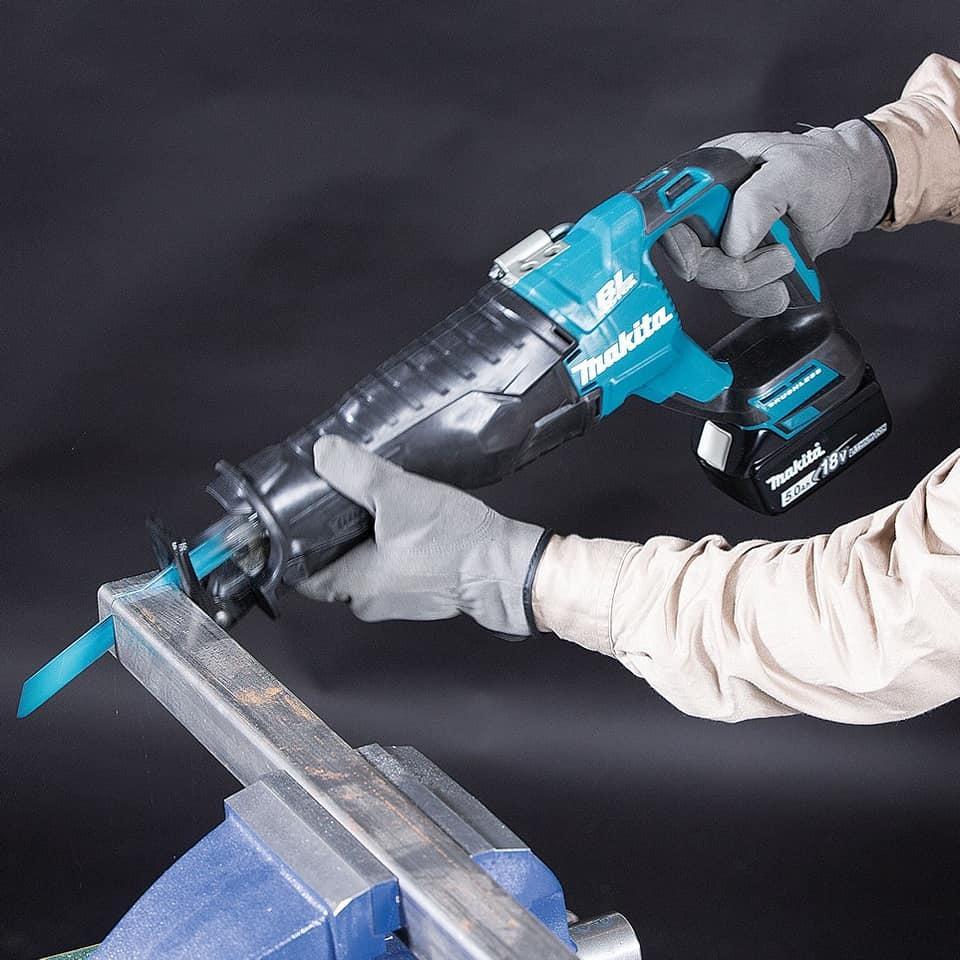 MÁY CƯA KIẾM DÙNG PIN MAKITA DJR187RTE- HÀNG CHÍNH HÃNG