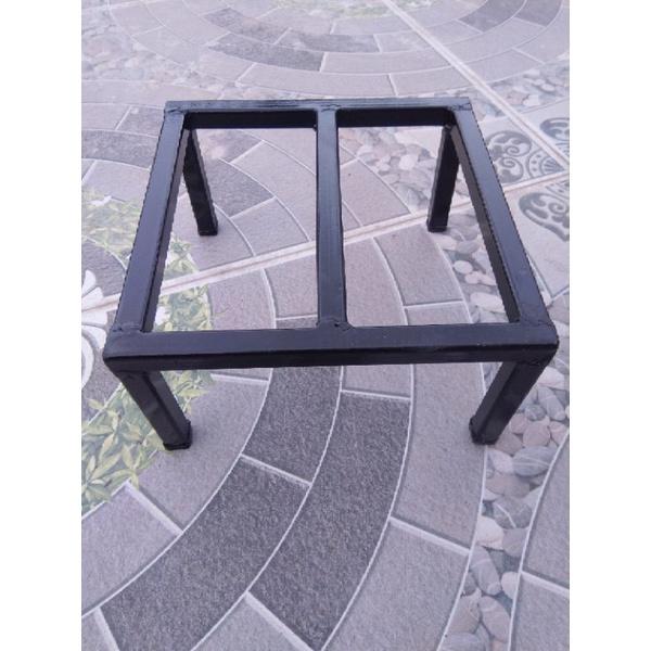 Kệ Vuông kê chậu hoa, cây cảnh kích thước 20cmx20cm. cao 20cm. hộp sắt 20*20mm