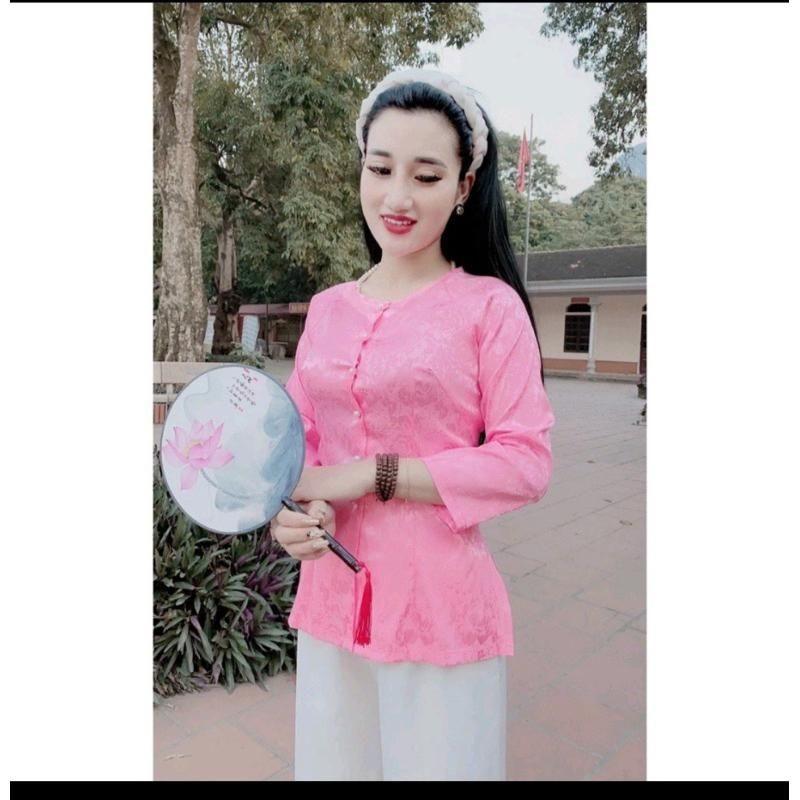 Bà Ba Gấm Cả Bộ - Quần Đen Phi Lụa - Áo Lụa Gấm Hoa Văn, Tay Dài Nút ngọċ Trai - Hồng Dâu( quần đen)