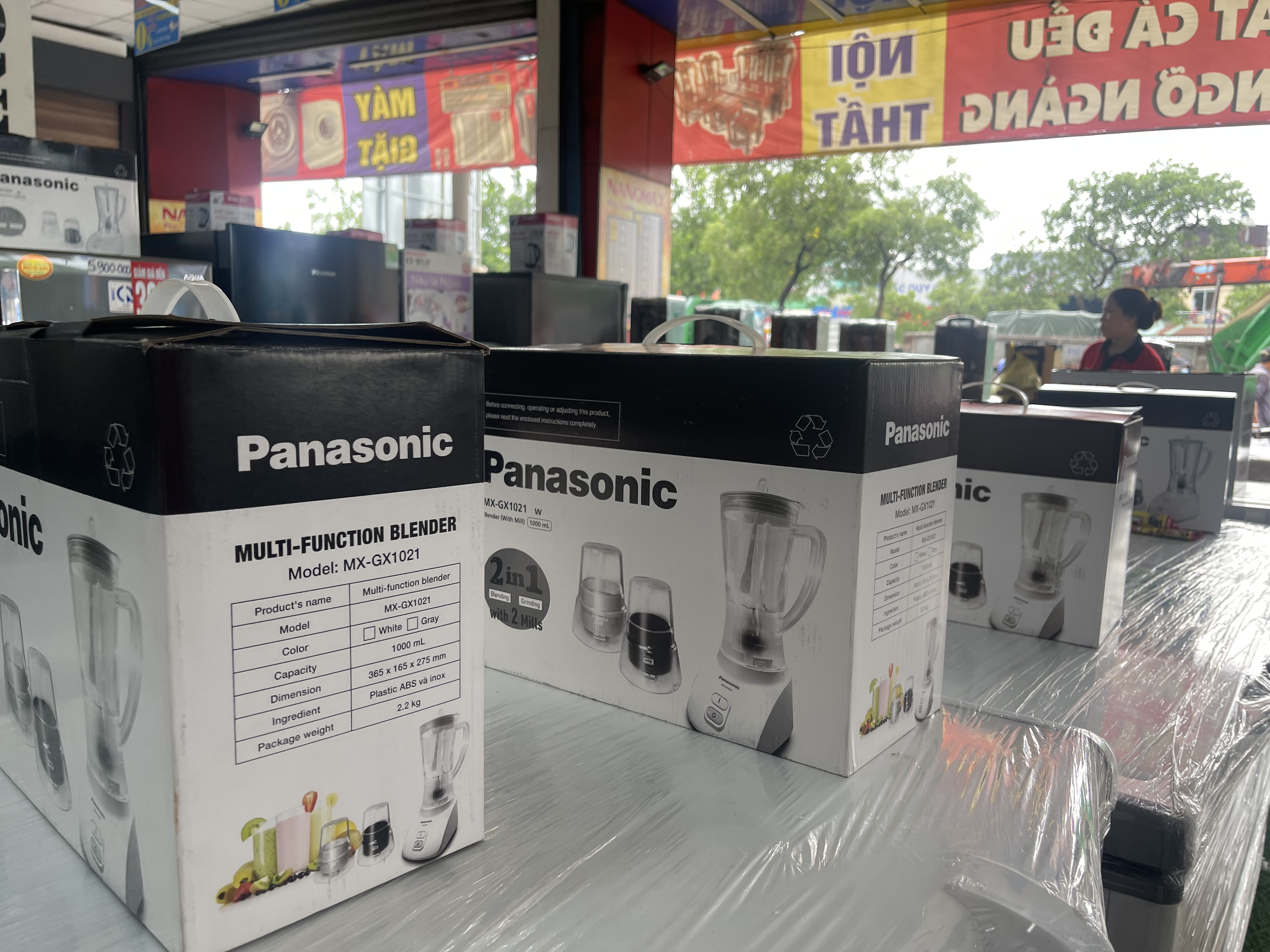 Máy sinh tố Panasonic MX-Gx1021, 3 cối xay, xuất xứ Malaisia. Hàng chính hãng