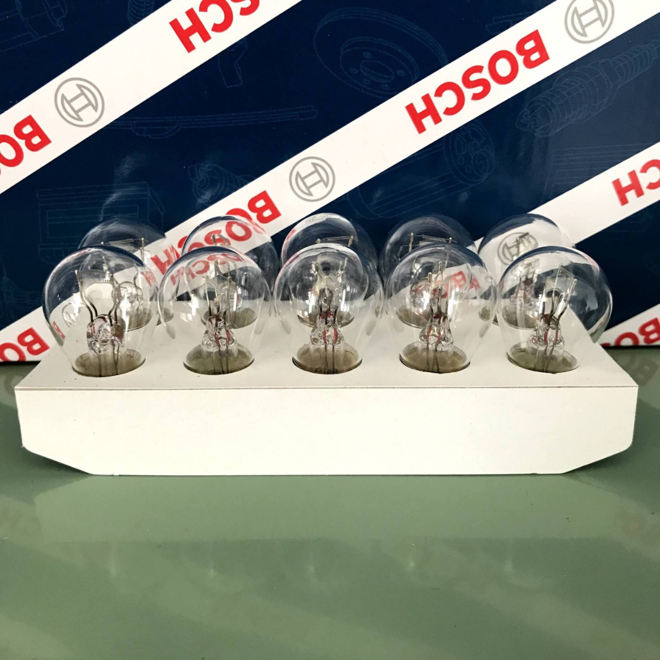 Hộp 10 Bóng Đèn Tín Hiệu Xe Tải Bosch P21/5W 24V 21/5W