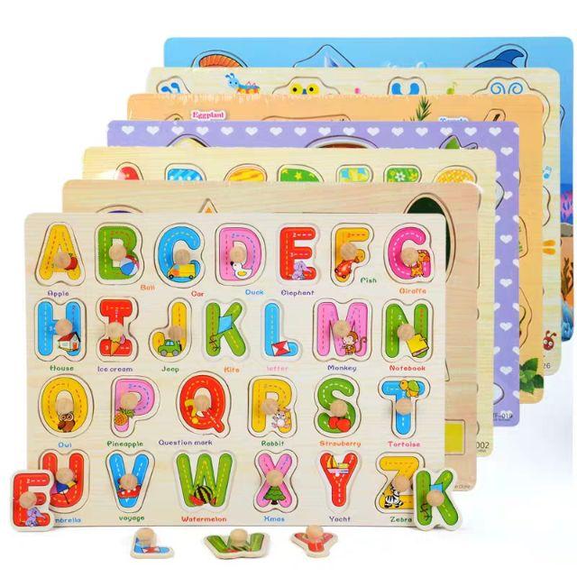 Đồ chơi lắp ráp bảng núm gỗ cho bé