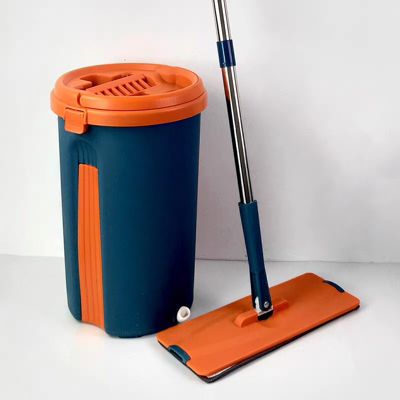 Thùng Cây Lau Nhà Vắt Nhanh Và 4 Miếng Vải