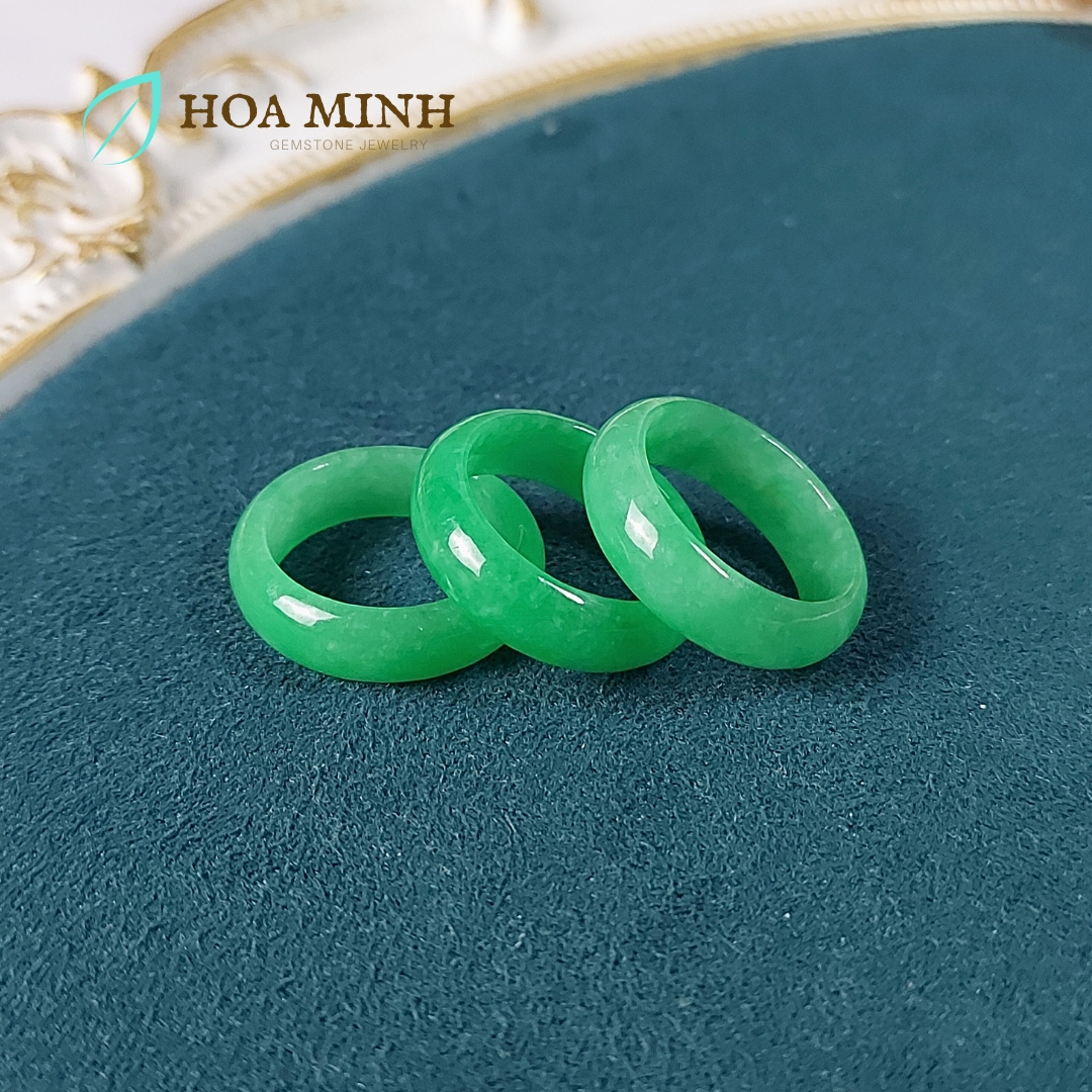 Nhẫn Cẩm Thạch xanh lá size 9 đường kính 19mm dày nhẫn 6.8 li không kén mệnh