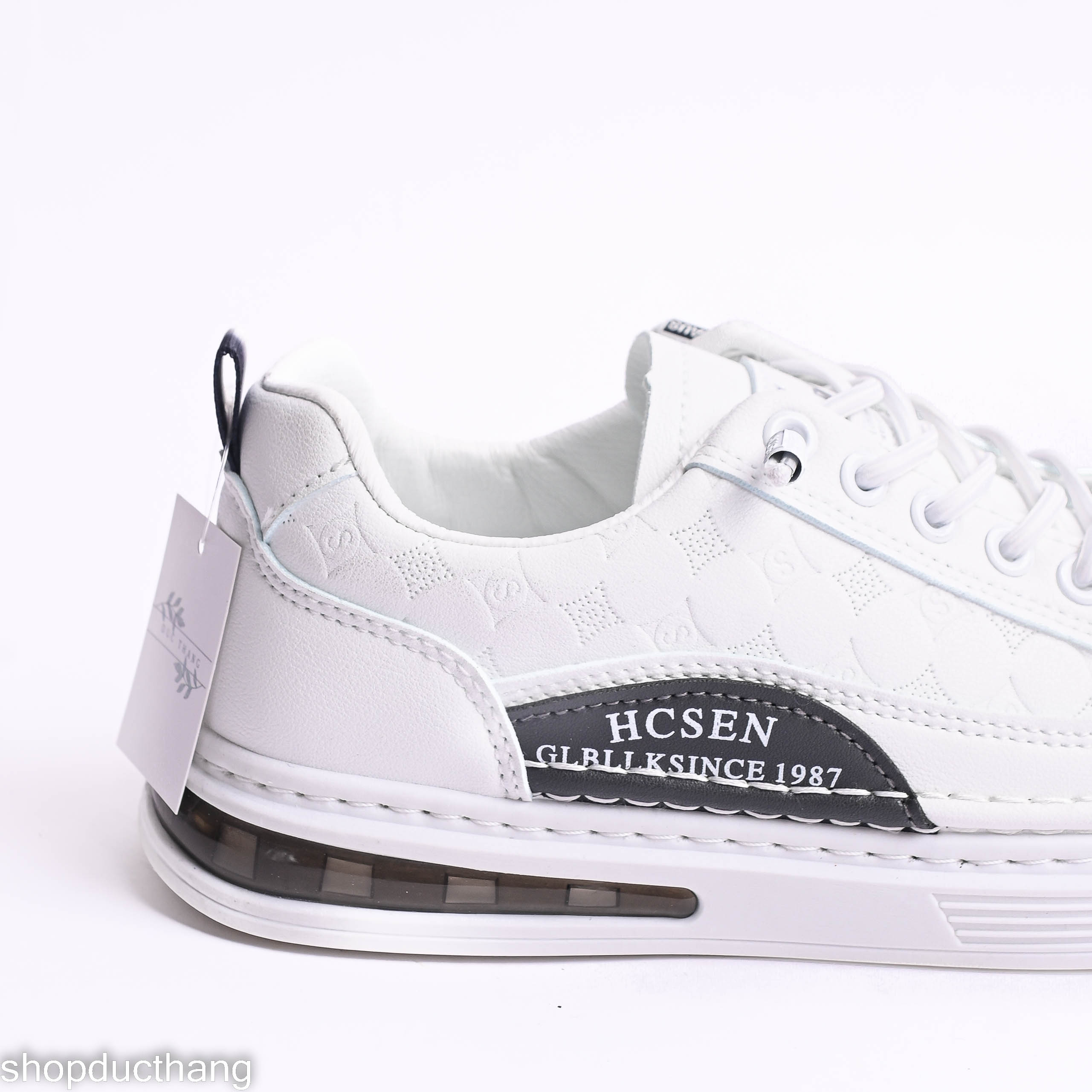 Giày thể thao nam đơn giản