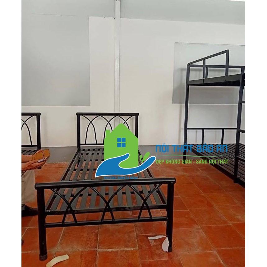 Giường sắt tròn cao cấp đen chéo nhiều kích thước