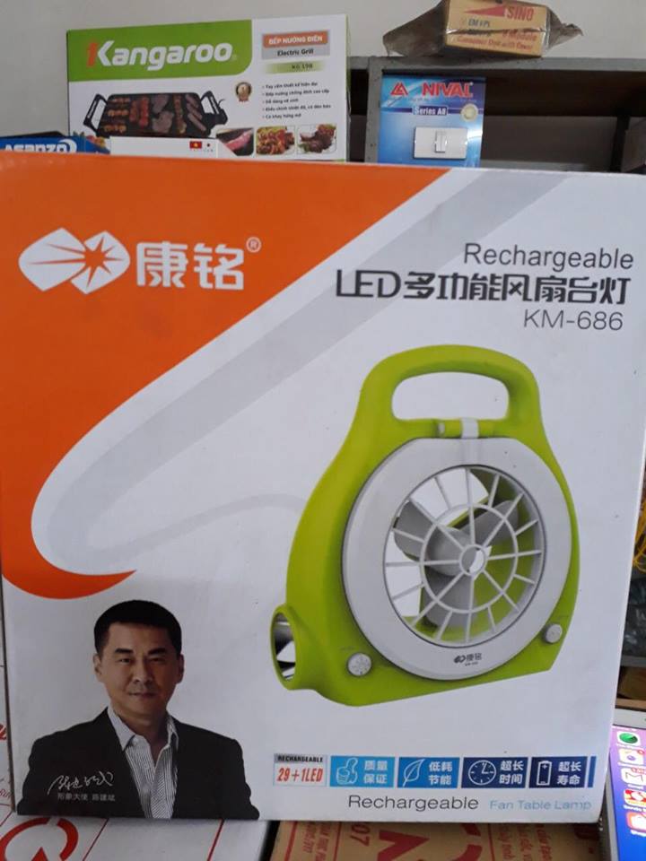 Quạt tích điện mini đa năng