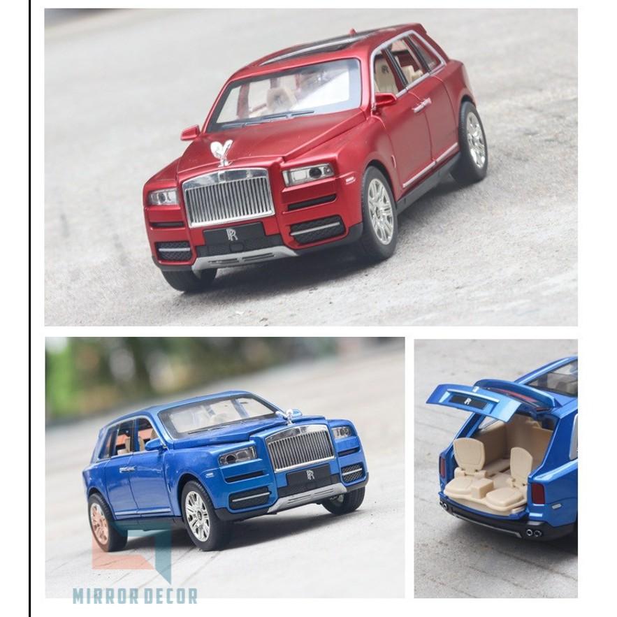 Xe mô hình Rolls Royce Cullinan 1:24