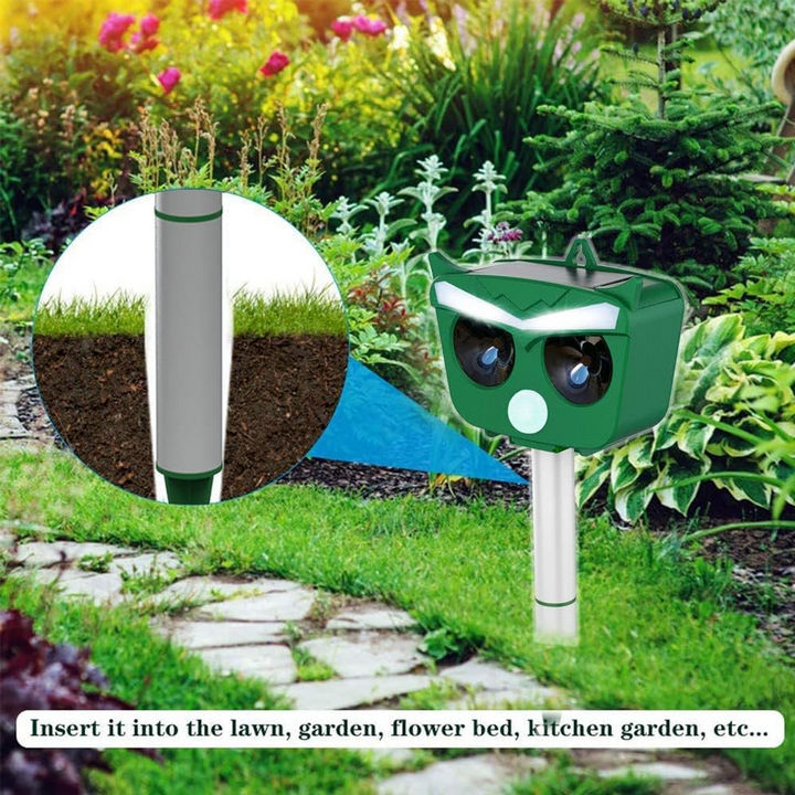 Thiết Bị Xua Đuổi Động Vật SOLARPOWERED ULTRASONIC Với 5 Cường Độ Siêu Âm - Home and Garden