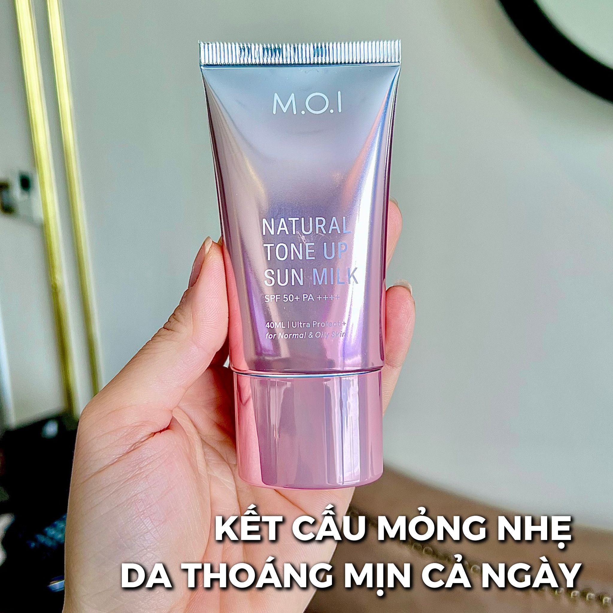 KEM CHỐNG NẮNG NÂNG TÔNG TỰ NHIÊN M.O.I 40ML HỒ NGỌC HÀ (2023)