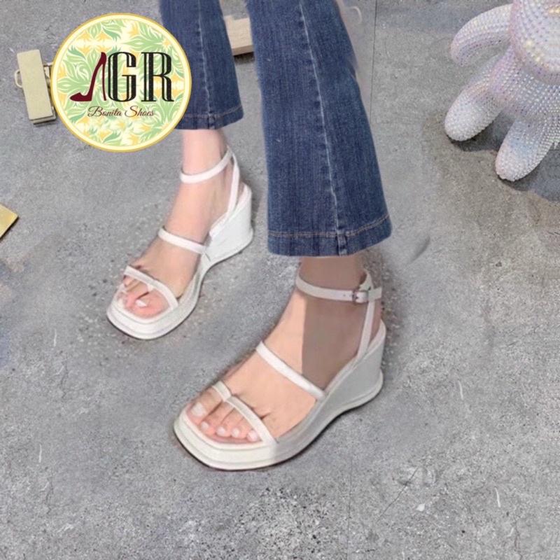 Sandal xuồng kẹp xỏ 3 dây khoá gài cao 7cm