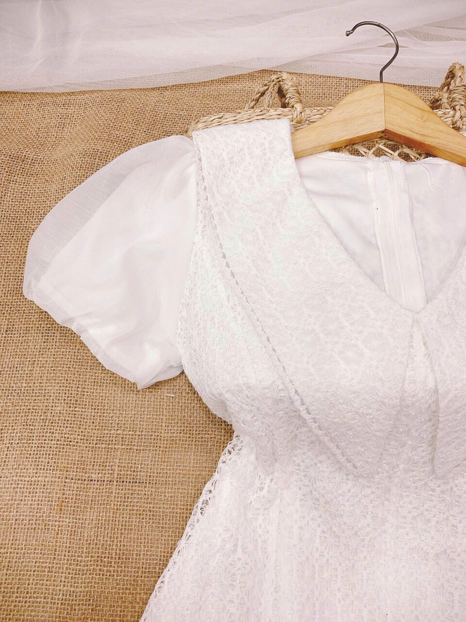 ĐẦM VÁY REN HOA CỔ LÁ - Hình Shop Chụp