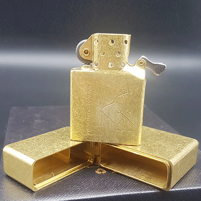Vỏ Hột Quẹt Bật Lửa Xăng Đá Zorro Z27010 Thiết Kế Sang Trọng Độc Đáo - Dùng Xăng Bấc Đá Cao Cấp