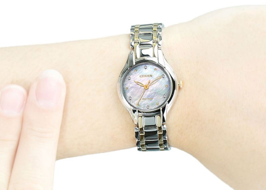 Đồng Hồ Nữ Citizen Đính Đá Swarovski Dây Thép Không Gỉ EM0284-51D - Mặt Xà Cừ