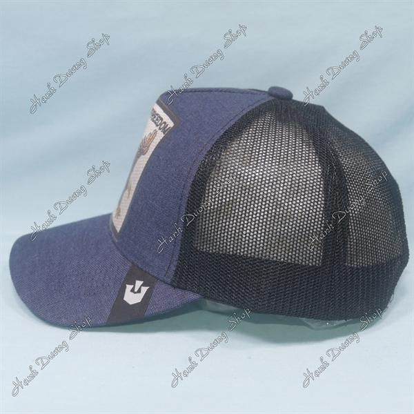 Nón kết lưới in đại bàng in chữ Freedom phía sau khóa nhựa phía trong và trước có tem vòng đầu 55-58cm - Xanh đen