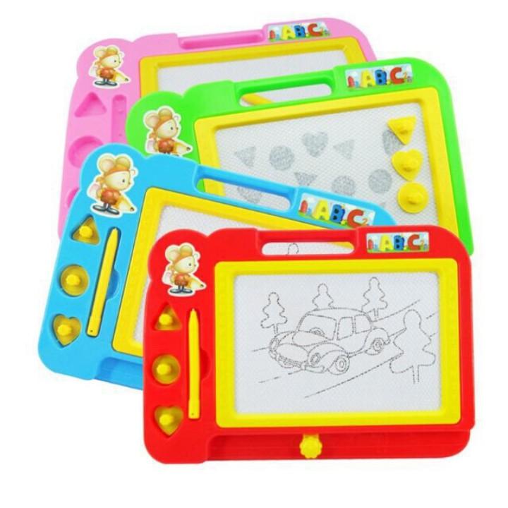 Bảng vẽ từ tính xóa được kèm bút cho bé