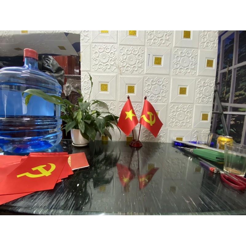Cờ để bàn đế gỗ mini