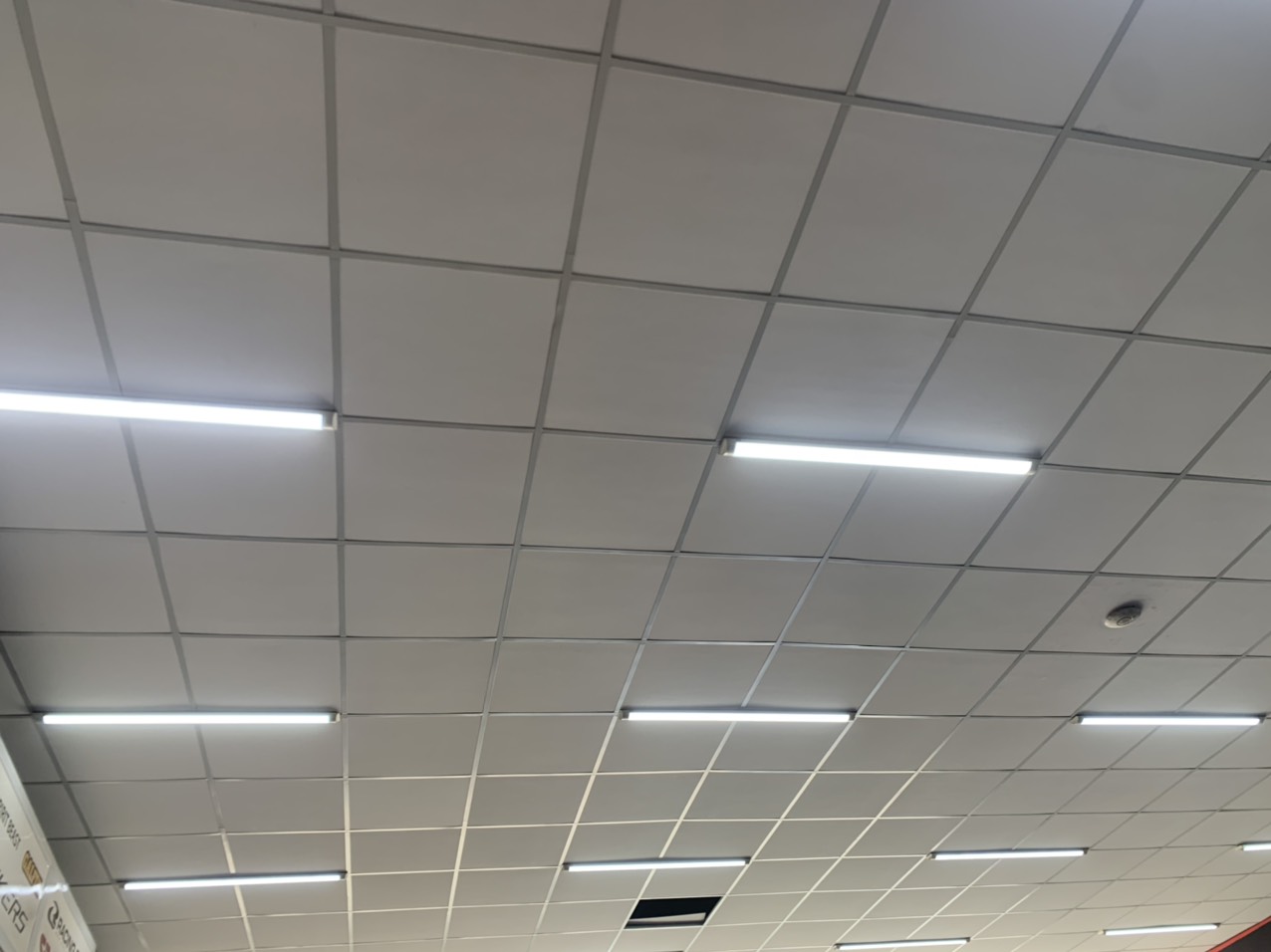 ĐÈN LED TUÝP BÁN NGUYỆT 0.6M 1.2M ÁNH SÁNG TRẮNG