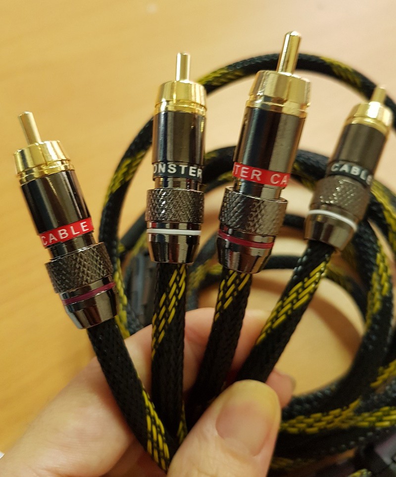 Dây tín hiệu Audio Monster standard 100 hai đầu RCA chống nhiễu dài 1,5 mét - Hàng Chính Hãng